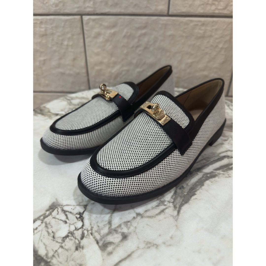 Sophia – Loafers עם אבזם מוזהב