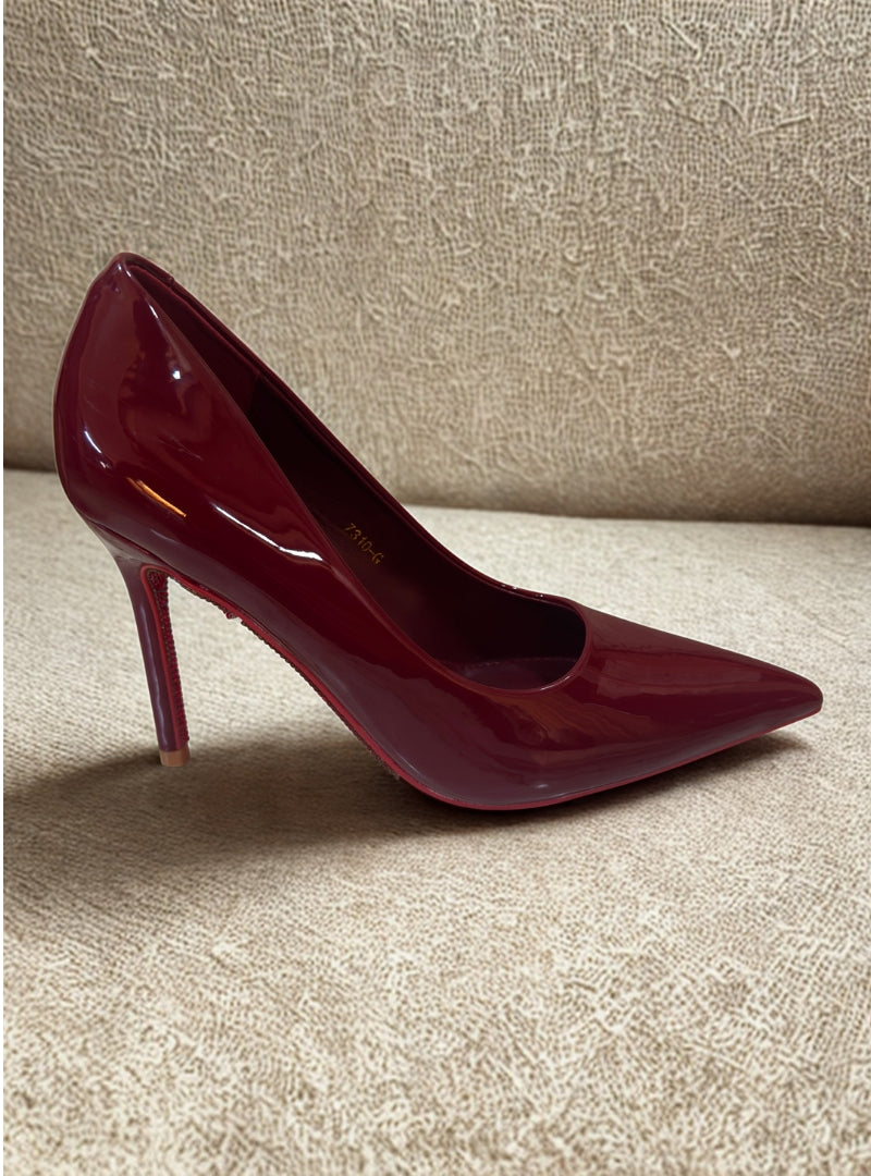 Olivia – Stiletto Heels בצבע אדום לכה
