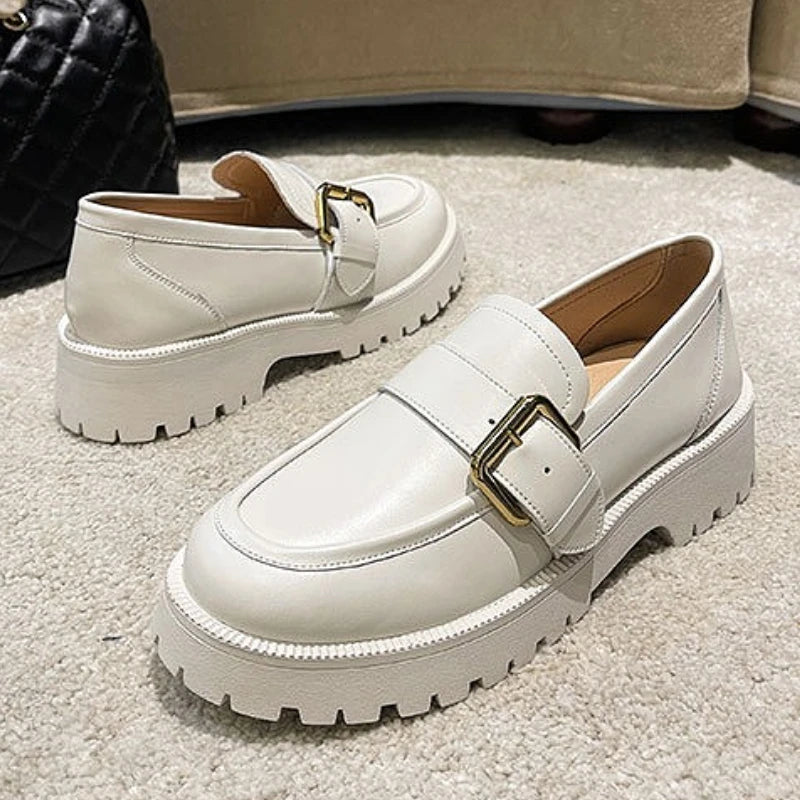 Brielle – לואפר בריטי עם אבזם מטאלי ועקב עבה