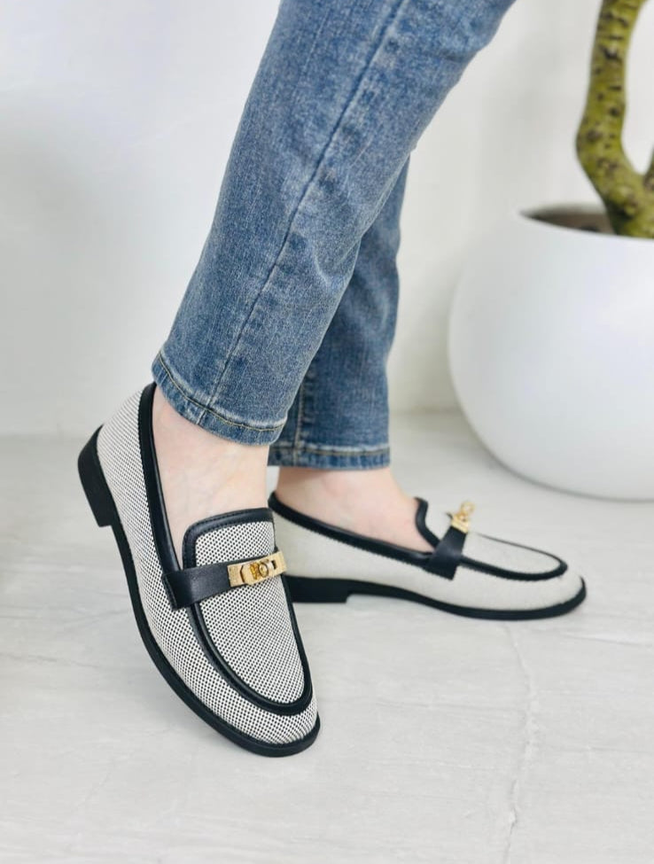 Sophia – Loafers עם אבזם מוזהב