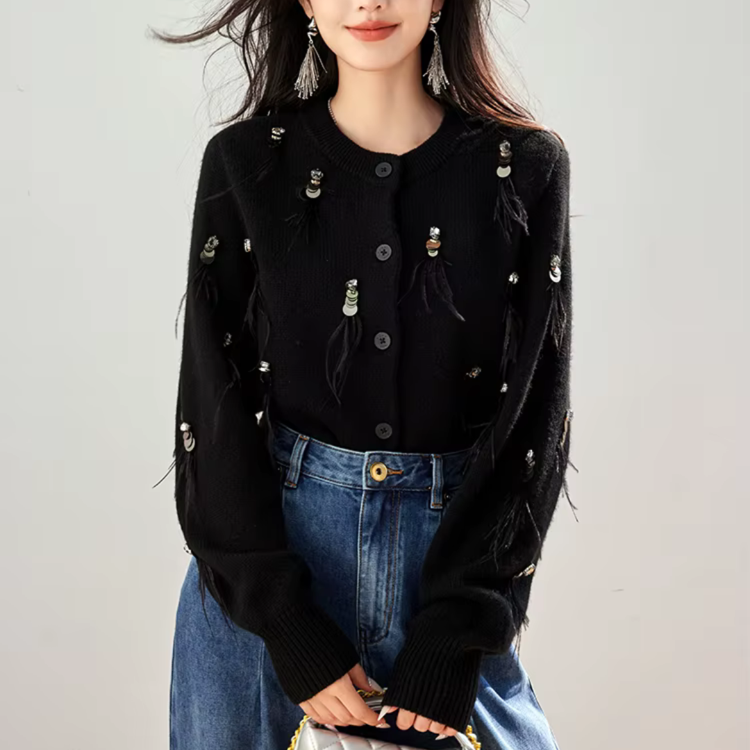 Valencia – קרדיגן סריג עם פאייטים ופרנזים בנוכחות אלגנטית לחורף