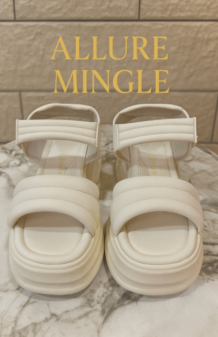 Chloe – Strappy Sandals עם סוליה עבה