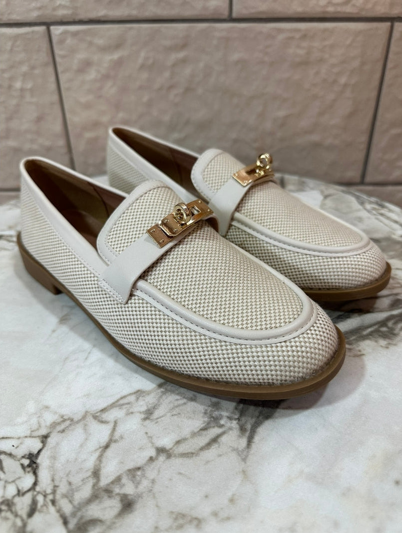 Sophia – Loafers עם אבזם מוזהב