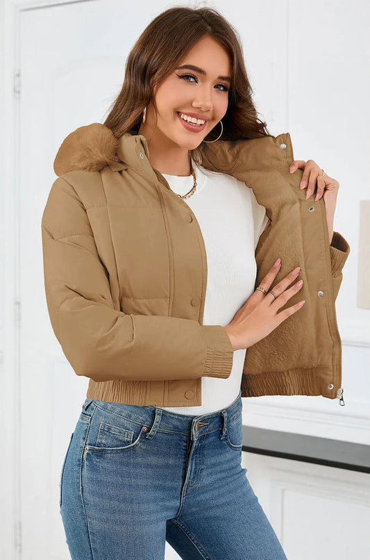 Tiana– מעיל חורף מרופד עם קפוצ’ון וצווארון פרווה