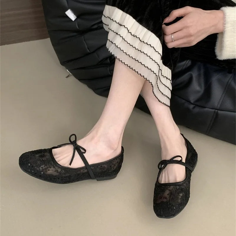 Elara – נעלי בלט רשת עם רקמה ופפיון עדין