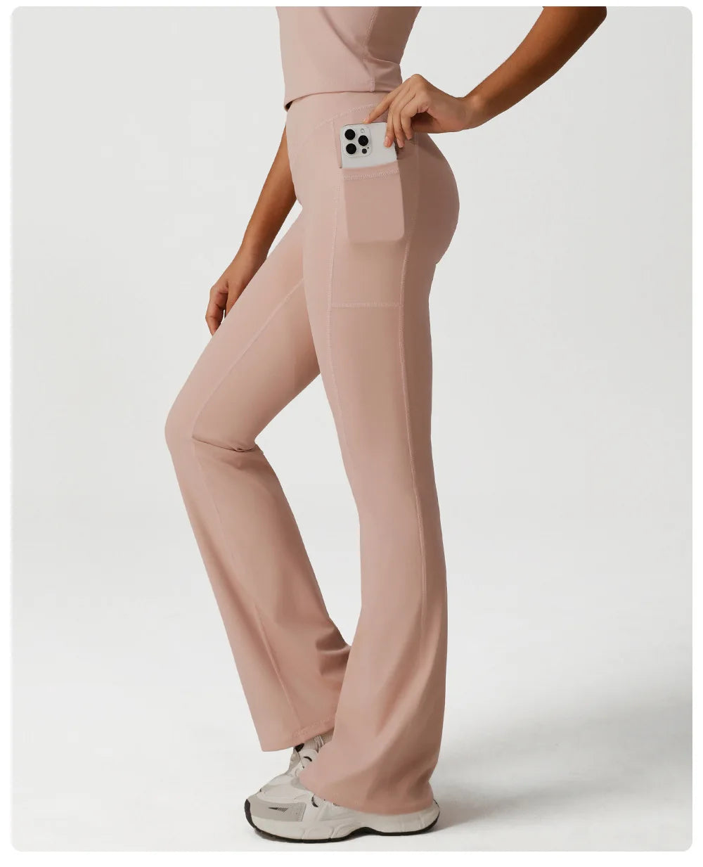 GUADALUPE מכנסי יוגה מתרחבים בגזרת מותן גבוהה