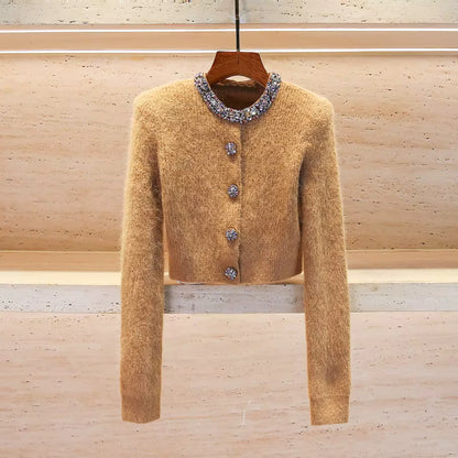 Vionette – קרדיגן סרוג קצר בגזרה מחטבת עם יהלומים עדינים