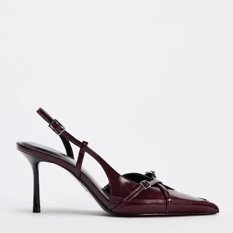 Vittoria – עקב לק בורדו מחודד