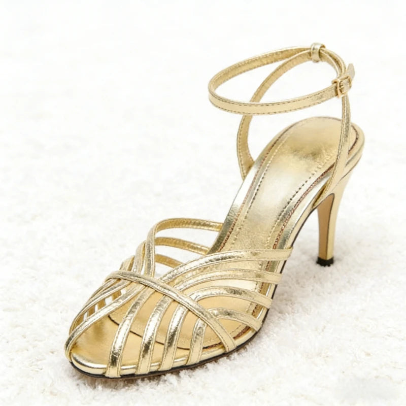 Aurelia Gold – סנדלי עקב זהב עם רצועות דקות