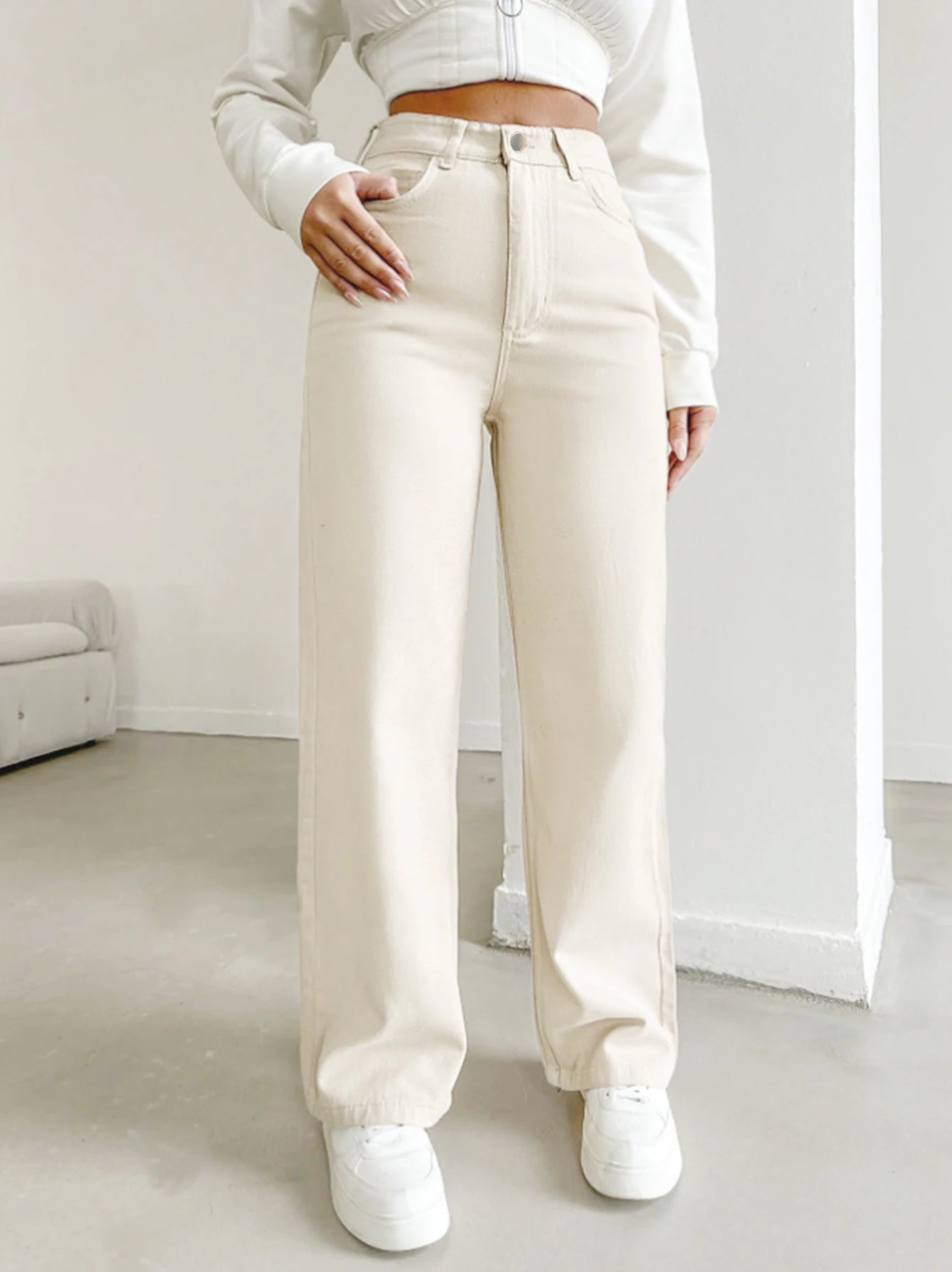 ג׳ינס ישר בגזרה גבוהה בגוון אפרסק בז' – CAMILLE