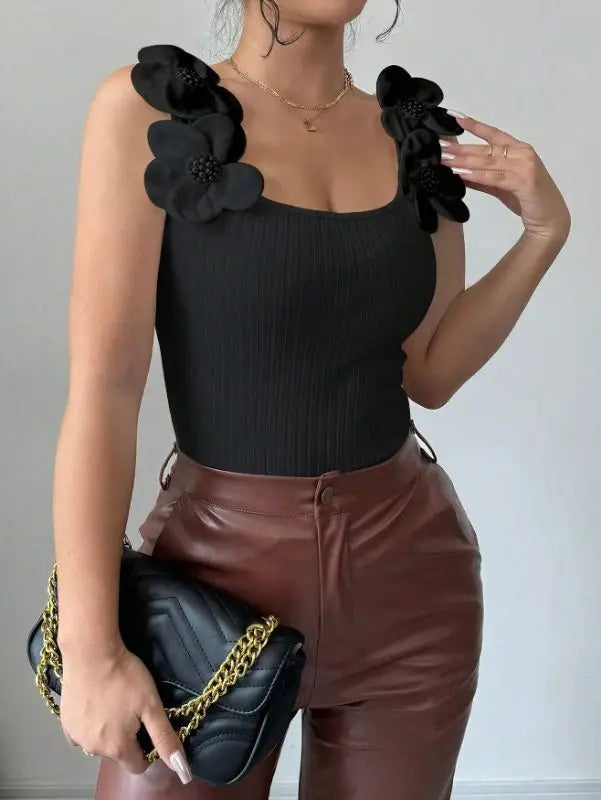 ALYSSIA טופ פרח תלת־ממדי