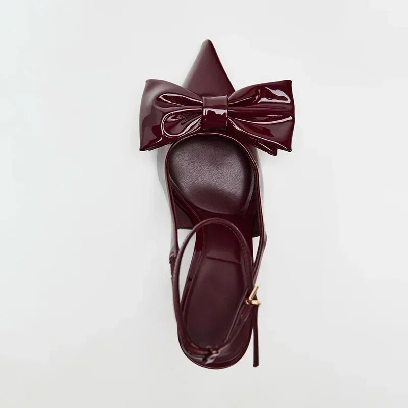 Celestia – עקב לק מחודד עם רצועת קרסול ופפיון