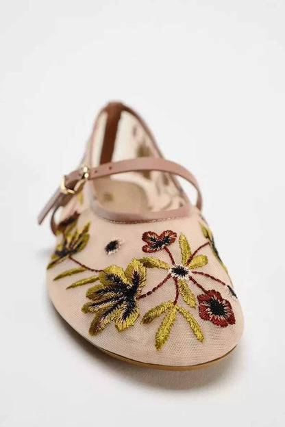 CALIRA – נעלי בלט רקומות פרחים