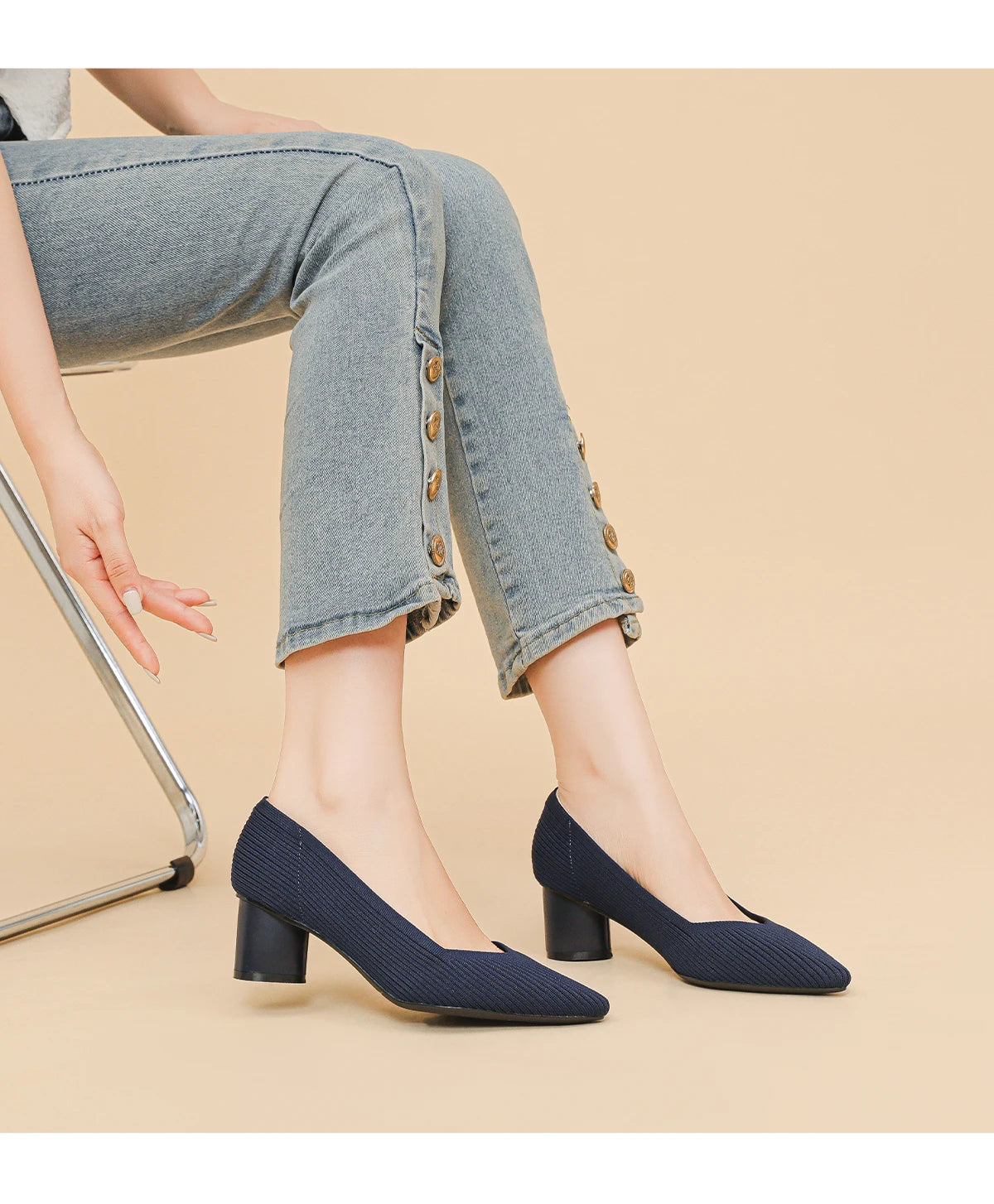 Aveline – נעלי עקב סרוגות נשיות בעיצוב נקי ואלגנטי (גובה 6 ס״מ)