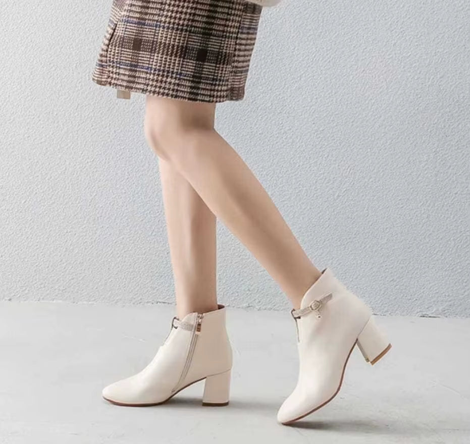 Marvienne – מגפוני PU אלגנטיים עמידים למים עם עקב ריבועי לחורף