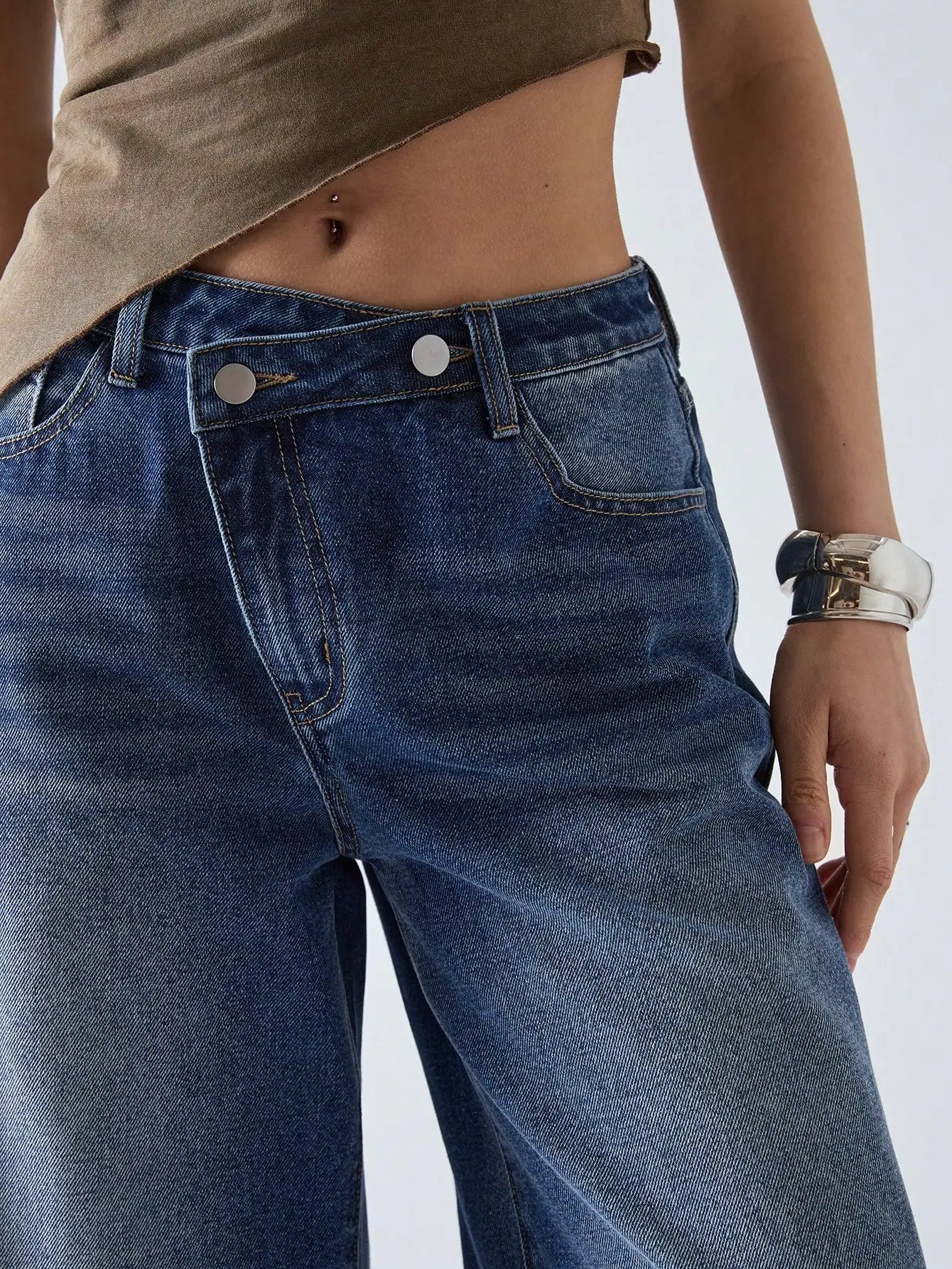 Rowan – ג׳ינס  גזרה רחבה בסגנון רטרו אמריקאי