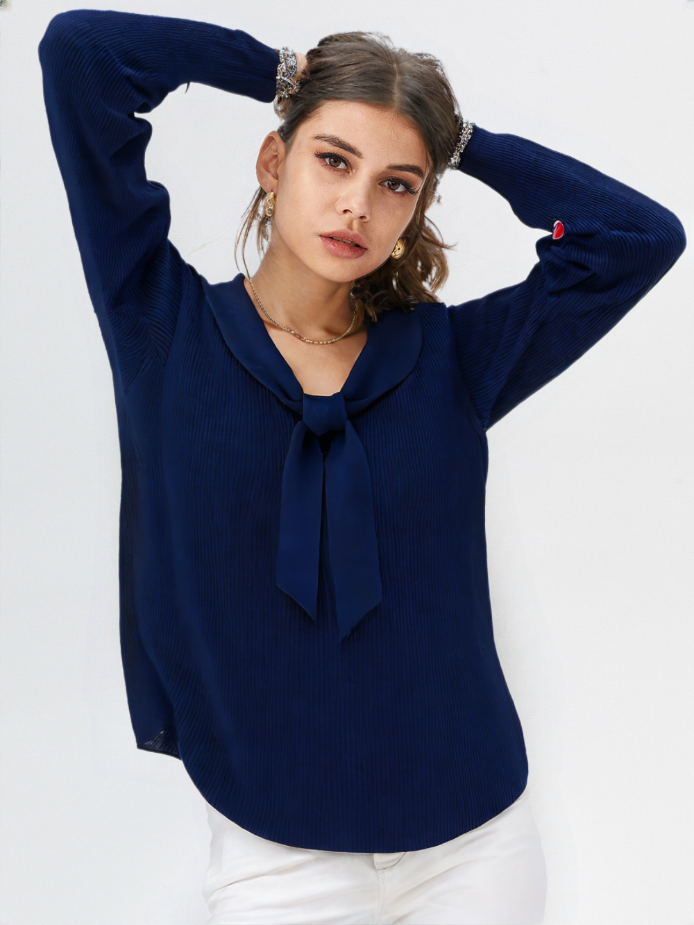 Lioréa – סוודר סרוג בגזרה רפויה עם צווארון פיטר פן