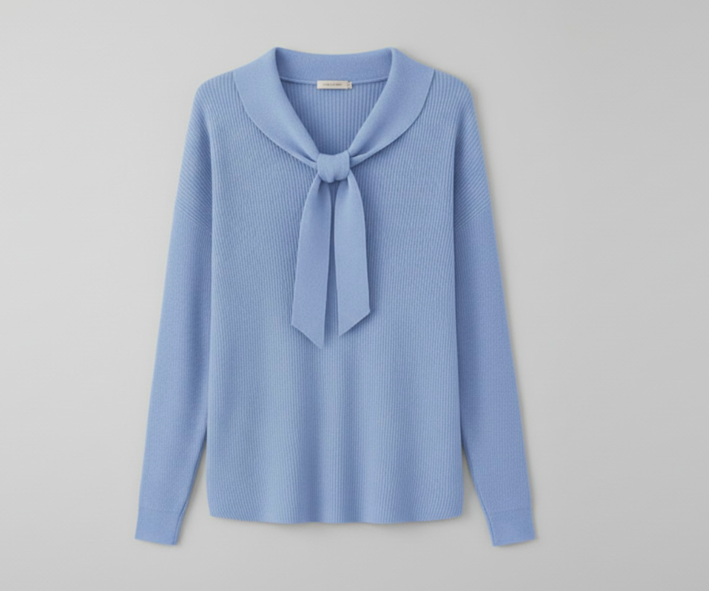 Lioréa – סוודר סרוג בגזרה רפויה עם צווארון פיטר פן